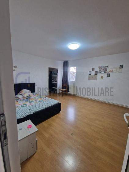 Casa individuala + curte | 5 camere | metrou 10 min.