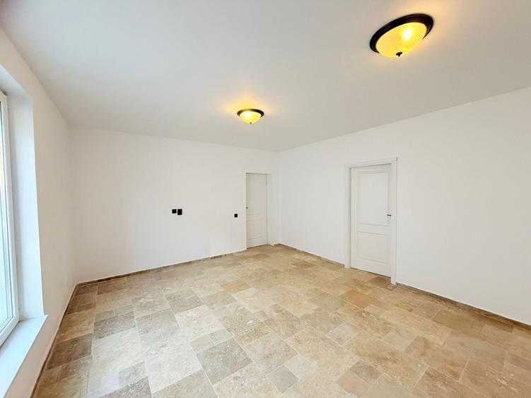 Apartament 2 camere,  curte proprie – Str. Toma Ionescu, vizavi de Școala nr.5