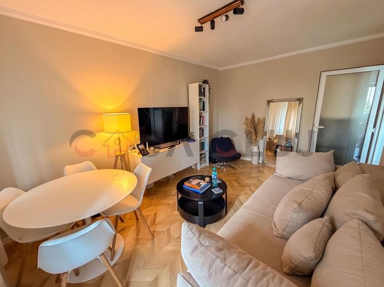 2 camere decomandate, etaj intermediar, la cheie