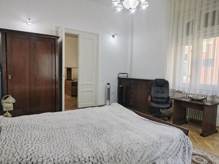 Apartament 2 camere Parc Traian , 400 E neg. Comision 50%