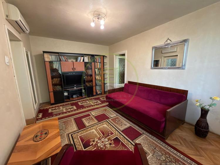 Apartament 2 camere, semidecomandat, cartier George Enescu, zona Scoala nr. 12