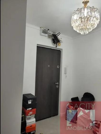 Apartament 2 cam Pantelimon zona Delfinului