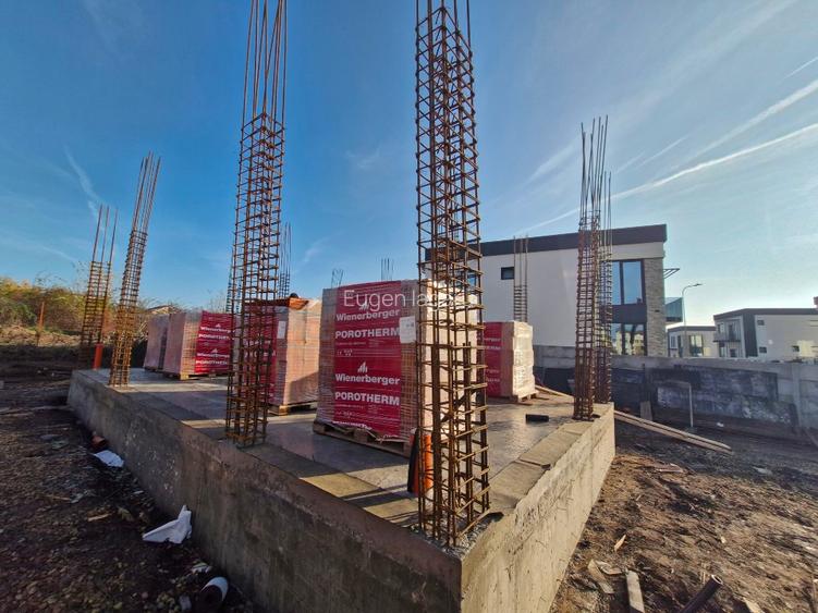 Vila lux, str Pădurii-Lebada, 5 camere, 3 bai, curent 380 kw, COMISION  0padurii - 11