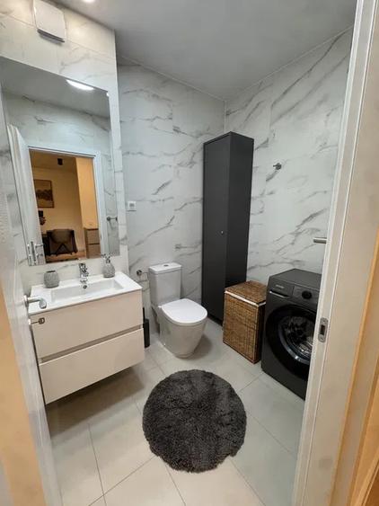 Închiriere Apartament 2 camere în Hils Titanium cu Centrala si Parcare