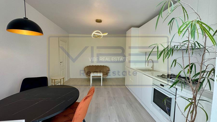Apartament 3 camere decomandat Podu Ros  Piata Nicolina - 2