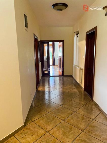 Casa individuala 5 camere si 4 locuri de parcare in Giroc - 23