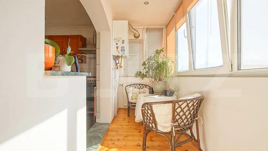 Apartament 3 camere, decomandat cu parcare și beci