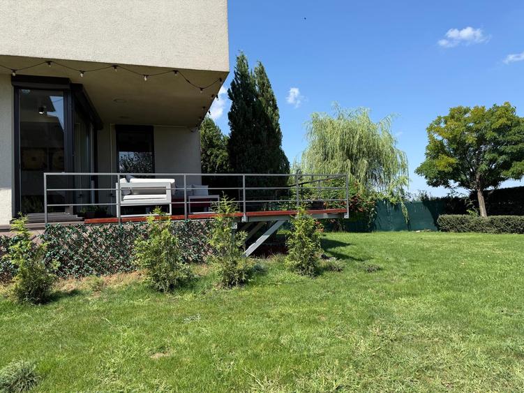 Vila deosebita Crangasi -ieșire si vedere Lacul Morii