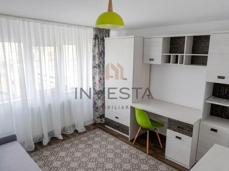 Apartament 2 camere decomandat, cartier Intre Lacuri, zona Iulius Mall
