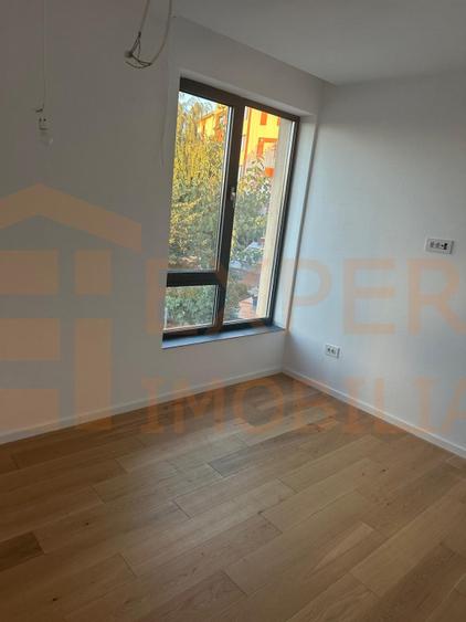 Vilă de vânzare pe malul lacului | in zona Mamaia Nord | 0% Comision