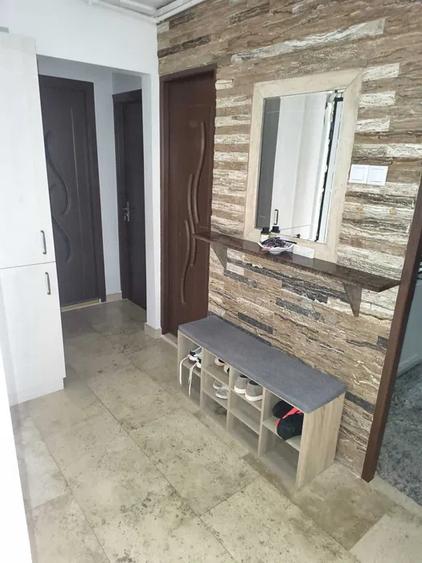 Apartament cu 3 camere, decomandat, 65mp, zona Intre Lacuri