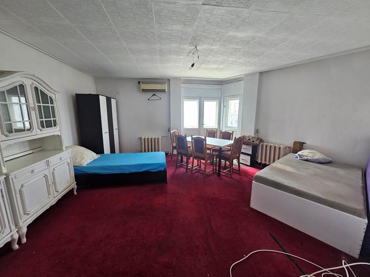 Apartament 5 camere, pe 2 nivele Andrei Saguna, Centrala proprie!!