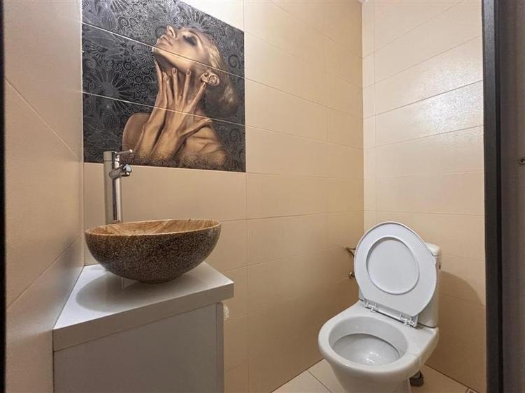 Investitie inteligenta: apartament si spatiu comercial cu acces separat