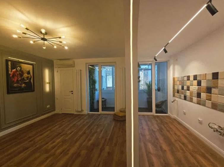 Apartament 2 Camere,Piata Amzei,bl.reabilitat,et.3/7,Amenajat,Liber