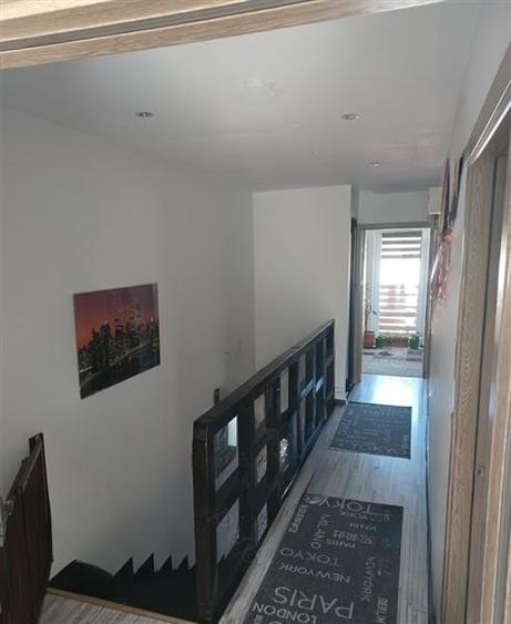Casa tip duplex cu 3 dormitoare, curte, 3 locuri de parcare, 2 gradini, Ghimbav,