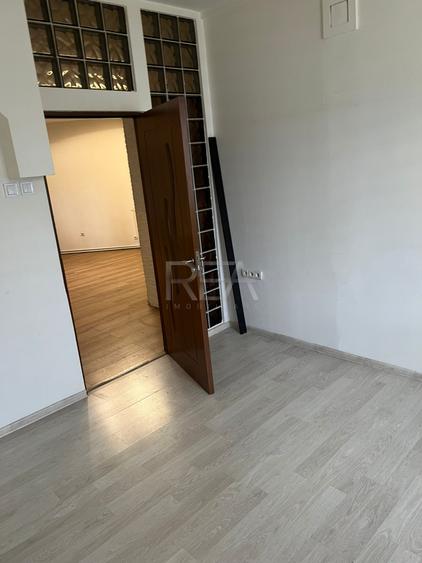 Apartament 5 camere în Vilă – Calea Călărașilor, 110mp, Ideal Sediu Firmă sau Ca