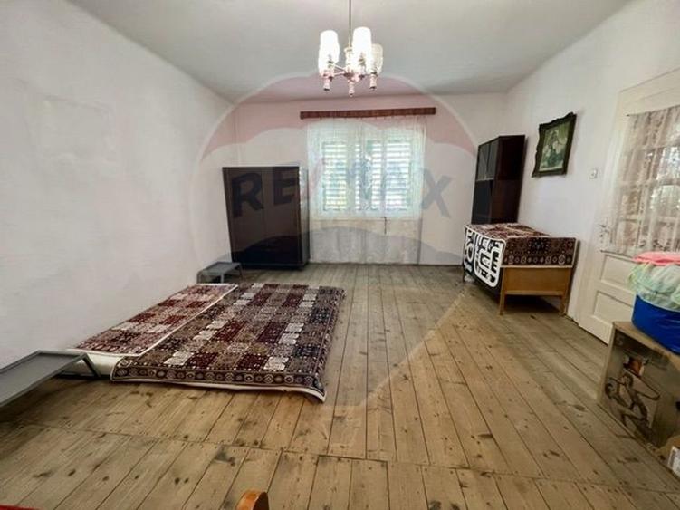Apartament la casa de vanzare