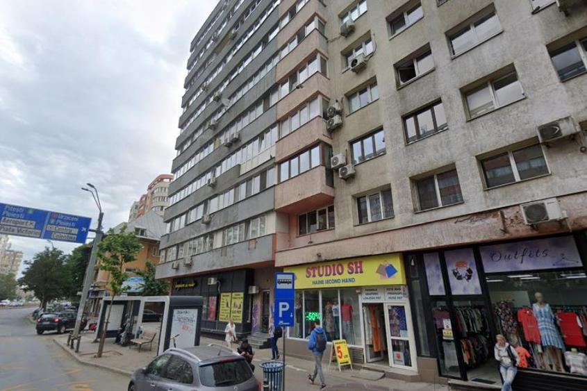 Mihai Bravu / Obor / vis a vis de Spectrum / bl mixt / 4 min Metrou /