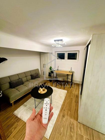 Apartament o cameră, 30 mp,  ultracentral, curte interioară 30 mp