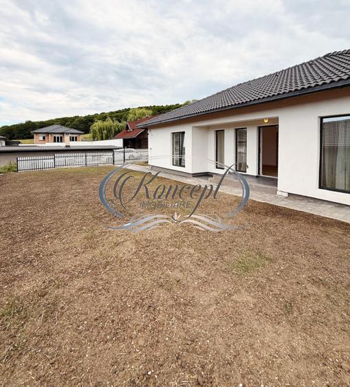 Casa finisata, 4 camere, 500 mp teren, Popesti