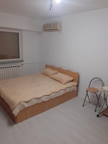 Garsoniera de inchiriat zona Vitan Mall metrou Mihai Bravu
