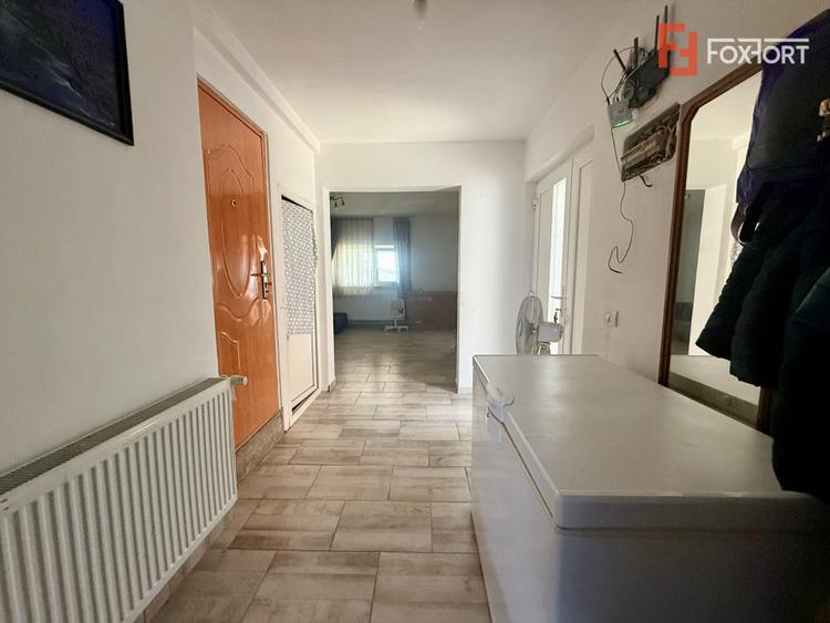 Casa individuala cu 6 camere, de vanzare in Sanandrei
