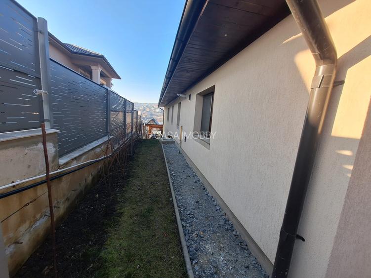 Casa de vanzare Apahida,teren 798mp,suprafata utila 170 mp,pret 280 000 euro. - 30
