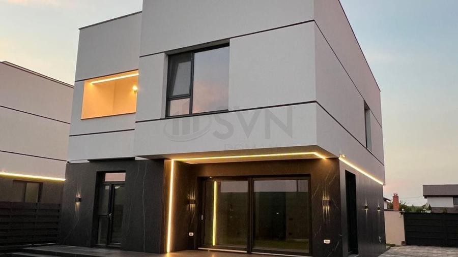 REV2003656 Vila Premium Tunari 5 camere