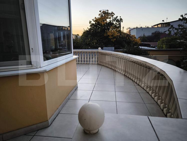 Casa D+P+E+M, 440 mp utili si 735 mp teren, zona Centrala