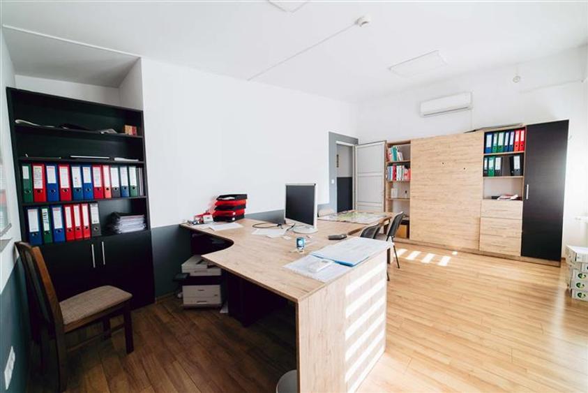 Imobil industrial - service auto complet echipat (Gheorgheni, str. Kossuth Lajos