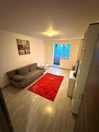 Apartament 2 camere renovat, 4 min metrou 1 Decembrie 1918, mobilat complet nou