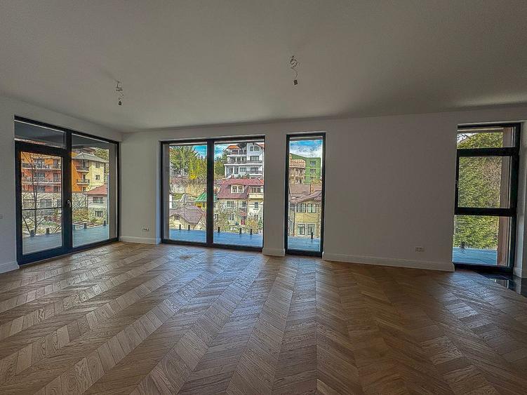 Apartament de lux ultracentral – 3 camere, 2 băi, imobil 2025, loc de parcare