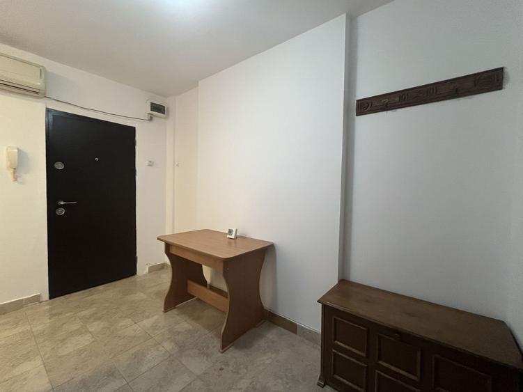 Apartament 1 camere,  zona Aradului Est