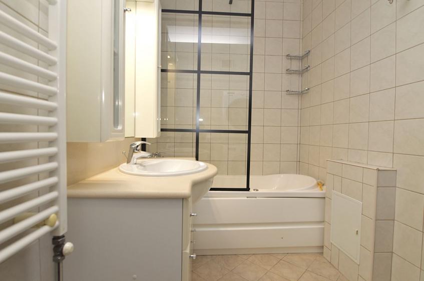 INCHIRIERE APARTAMENT 4 CAMERE DECEBAL – RECU KINETIC DECEBAL
