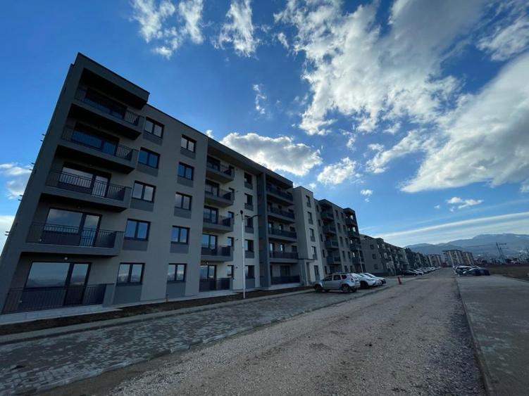 Apartament 3 camere în clădire cu 4 etaje - PREDARE 2026