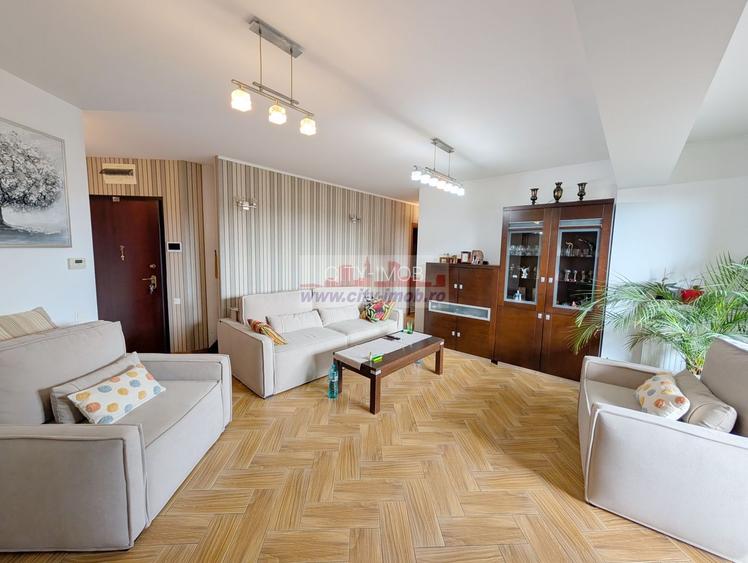 Vanzare apartament 3 Camere Straulesti