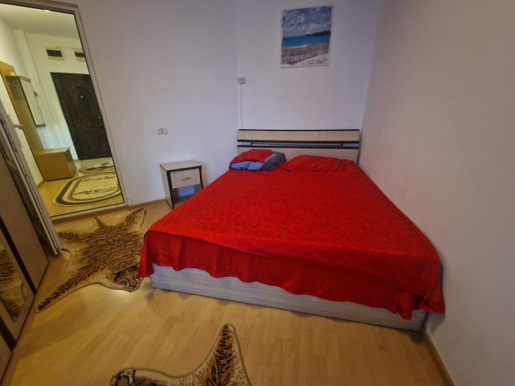 Navodari (Sud)- 2 camere decomandate 54mp, mobilat-utilat, 55.000euro