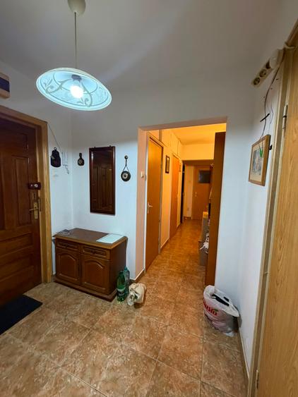 Apartament 3 camere-la 10 min. de metrou Piața Sudului