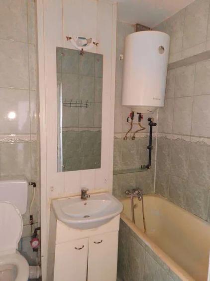 ZONA PELICAN- 2 CAMERE DECOMANDAT,ETAJ 2