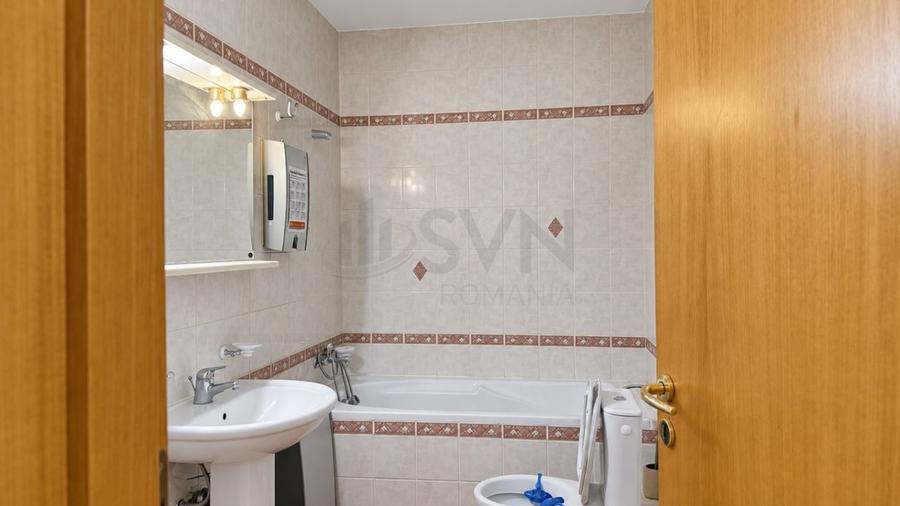 REA1029796 Apartament 5 camere de închiriat Aviatorilor, decomandat, 2 terase,