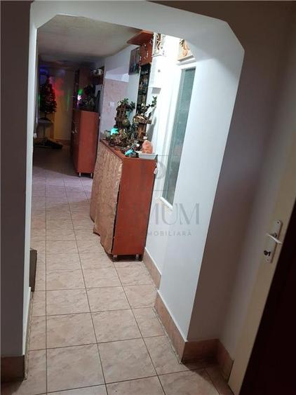 CALEA MARTIRILOR, CASA INDIVIDUALA, 4 CAMERE, 2 BAI, 2 BUCATARII