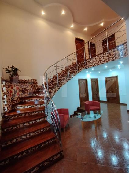 Casa individuala pentru sediu de firma, 380 mp, 1200 teren, zona Ramiro