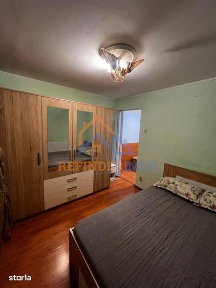 Vanzare 2 camere Trapezului 42 mp