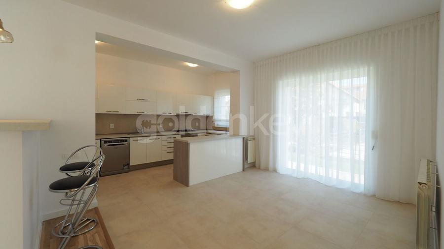 Vilă impecabila cu 7 camere, piscina exclusiva