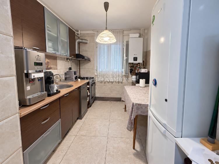 Apartament 4 camere, 90 m², parter, centrală și parcare – Sector 5 - 4