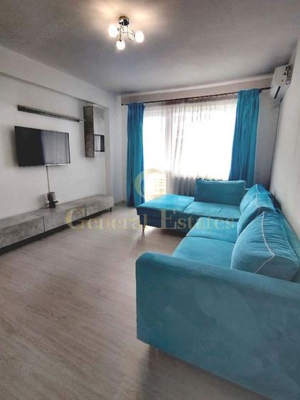 Vând apartament 2 camere Tractorul