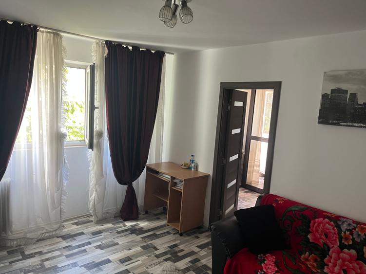 Apartament 2 camere de vanzare : Vest-(Aleea Strejnic)