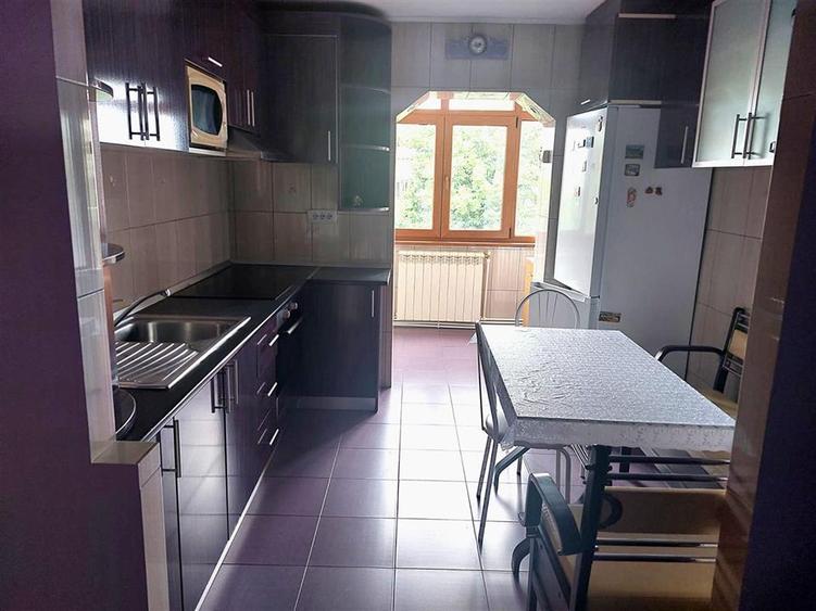 Apartament 2 camere confort  1 decomandat zona  Unirii Sud