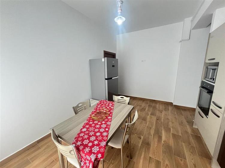 Apartament 2 camere 2 balcoane si parcare - Doamna Stanca