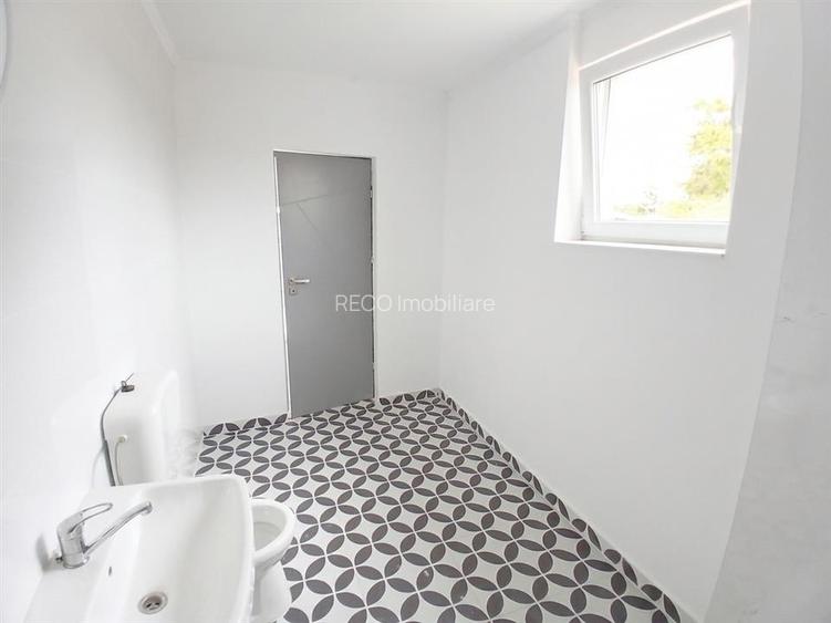 RECO Casa 3 camere, renovata complet, dublu front stradal - 15
